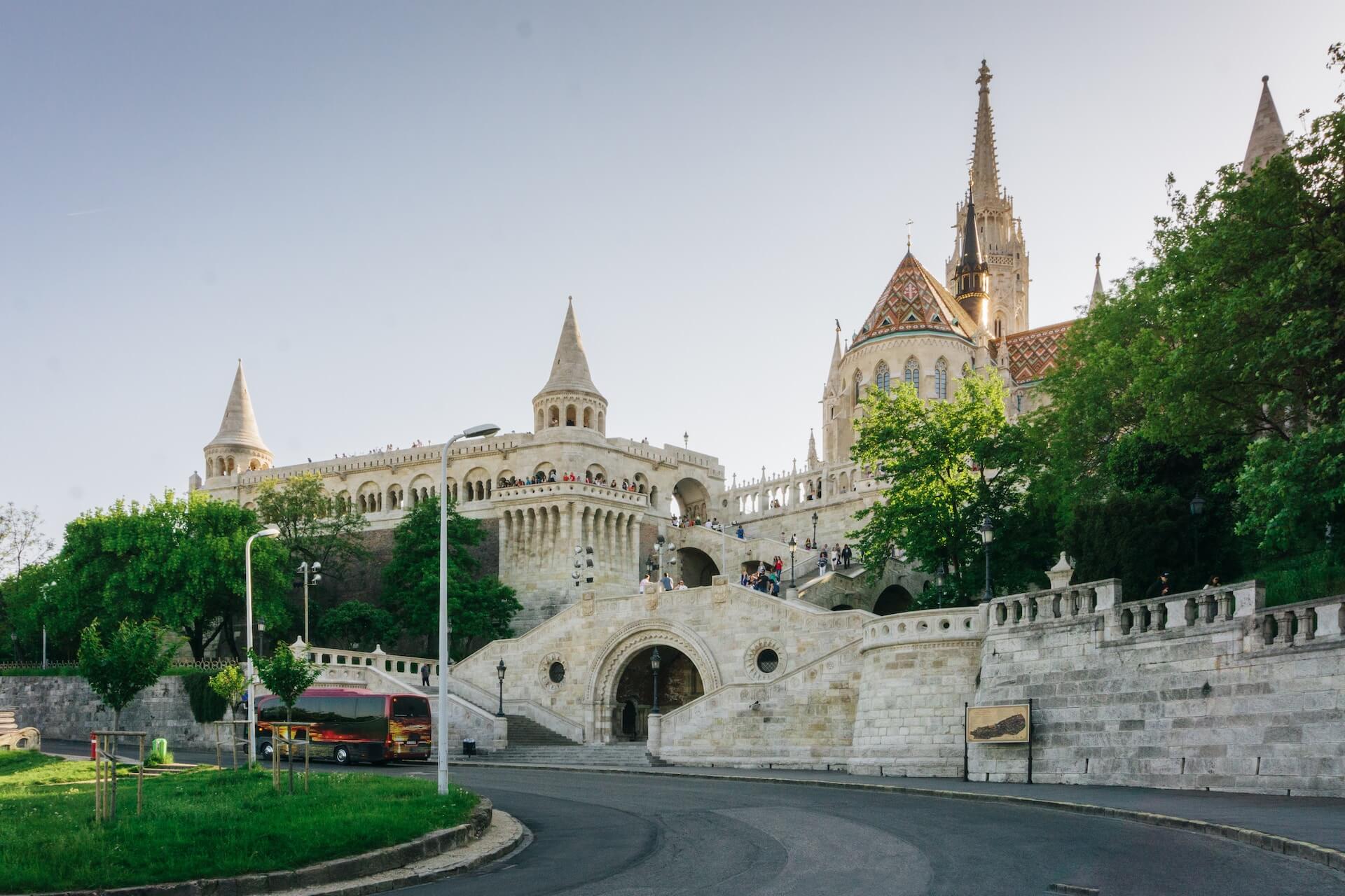 the central entrance to the fisherman's bastion<br />
